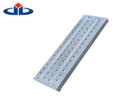 高いStrenghの調節可能な足場の板Q235の鋼鉄足場Footplate