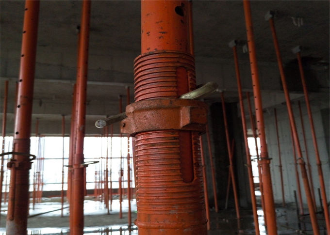 壁の支持の足場支柱のジャックの型枠40/48のMm Nnerの管の直径